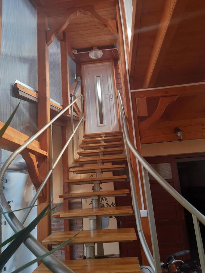 Boglarka Apartman Gyula Exterior foto