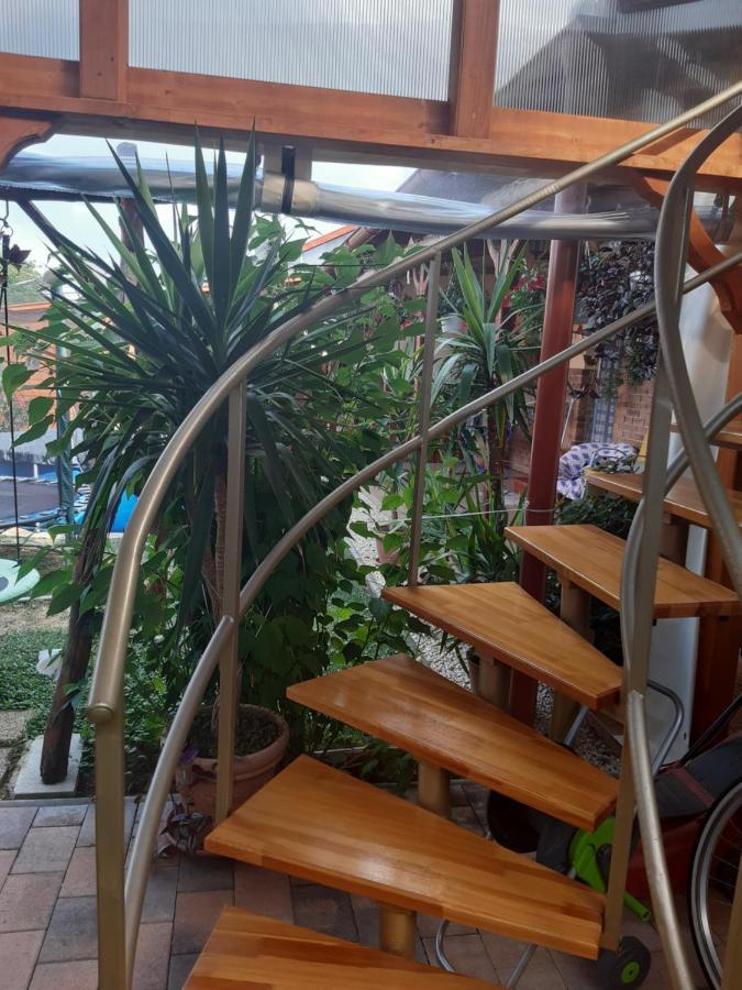 Boglarka Apartman Gyula Exterior foto